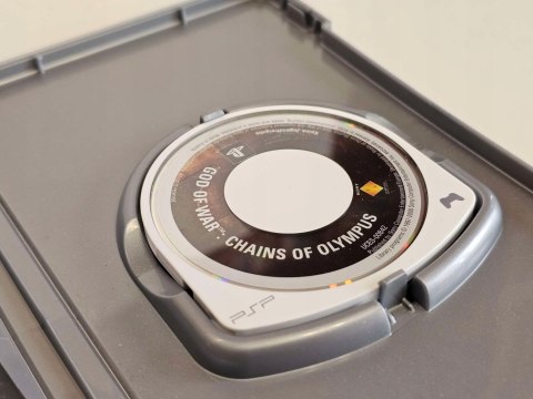 GOD OF WAR CHAINS OF OLYMPUS [PSP]