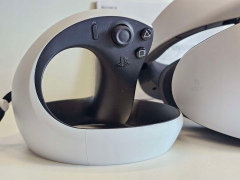 GOGLE SONY PLAYSTATION VR2 PS5 + KONTROLERY GOGLE SONY PLAYSTATION VR2 PS5 + KONTROLERY