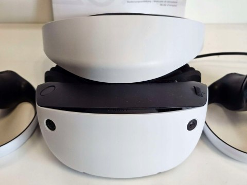 GOGLE SONY PLAYSTATION VR2 PS5 + KONTROLERY GOGLE SONY PLAYSTATION VR2 PS5 + KONTROLERY