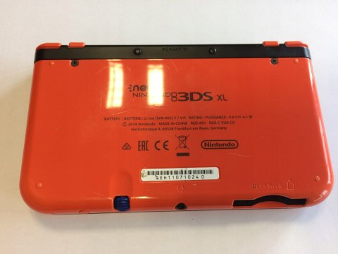 KONSOLA NEW NINTENDO 3DS XL POMARAŃCZOWO-CZARNA + RYSIK + USB + ETUI KONSOLA NEW NINTENDO 3DS XL POMARAŃCZOWO-CZARNA + RYSIK + USB + ETUI