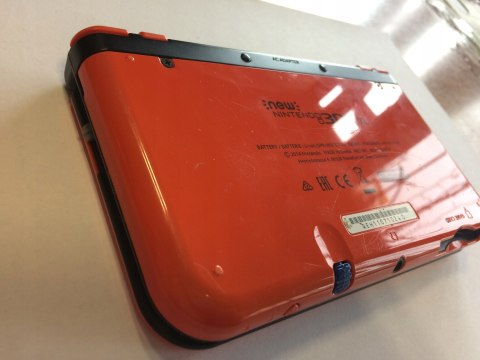KONSOLA NEW NINTENDO 3DS XL POMARAŃCZOWO-CZARNA + RYSIK + USB + ETUI KONSOLA NEW NINTENDO 3DS XL POMARAŃCZOWO-CZARNA + RYSIK + USB + ETUI