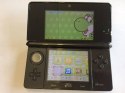 KONSOLA NINTENDO 3DS CZARNA + ŁADOWARKA + RYSIK + KARTA PAMIĘCI