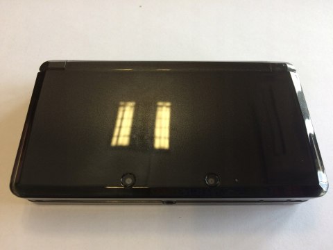 KONSOLA NINTENDO 3DS CZARNA + ŁADOWARKA + RYSIK + KARTA PAMIĘCI KONSOLA NINTENDO 3DS CZARNA + ŁADOWARKA + RYSIK + KARTA PAMIĘCI