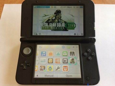 KONSOLA NINTENDO 3DS XL CZERWONA + GRA METAL GEAR SOLID 3 3D KONSOLA NINTENDO 3DS XL CZERWONA + GRA METAL GEAR SOLID 3 3D