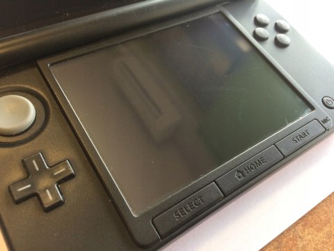 KONSOLA NINTENDO 3DS XL CZERWONA + GRA METAL GEAR SOLID 3 3D KONSOLA NINTENDO 3DS XL CZERWONA + GRA METAL GEAR SOLID 3 3D