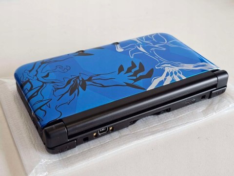KONSOLA NINTENDO 3DS XL LIMITOWANA EDYCJA POKEMON XERNAR YVELTAL BLUE KONSOLA NINTENDO 3DS XL LIMITOWANA EDYCJA POKEMON XERNAR YVELTAL BLUE