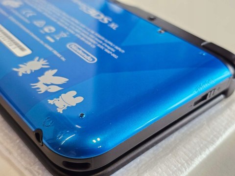 KONSOLA NINTENDO 3DS XL LIMITOWANA EDYCJA POKEMON XERNAR YVELTAL BLUE KONSOLA NINTENDO 3DS XL LIMITOWANA EDYCJA POKEMON XERNAR YVELTAL BLUE