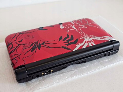 KONSOLA NINTENDO 3DS XL LIMITOWANA EDYCJA POKEMON XERNAS YVELTAL RED KONSOLA NINTENDO 3DS XL LIMITOWANA EDYCJA POKEMON XERNAS YVELTAL RED