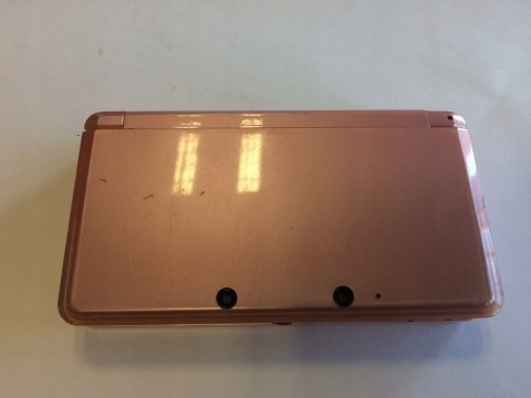 KONSOLA NINTENDO 3DS RÓŻOWA + ŁADOWARKA KONSOLA NINTENDO 3DS RÓŻOWA + ŁADOWARKA