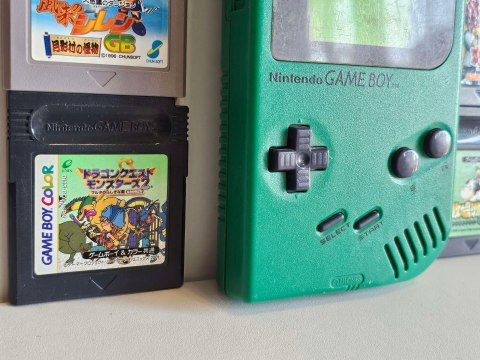 KONSOLA NINTENDO GAME BOY + ZESTAW GIER PO JAPOŃSKU KONSOLA NINTENDO GAME BOY + ZESTAW GIER PO JAPOŃSKU