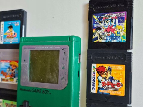KONSOLA NINTENDO GAME BOY + ZESTAW GIER PO JAPOŃSKU KONSOLA NINTENDO GAME BOY + ZESTAW GIER PO JAPOŃSKU