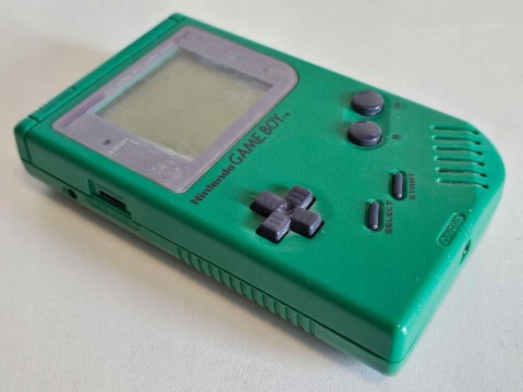 KONSOLA NINTENDO GAME BOY + ZESTAW GIER PO JAPOŃSKU KONSOLA NINTENDO GAME BOY + ZESTAW GIER PO JAPOŃSKU