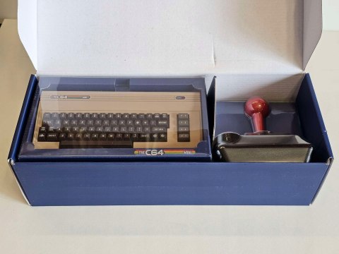KONSOLA RETRO GAMES THE C64 MINI + JOYSTICK + 64 GRY