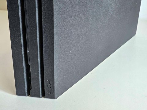 KONSOLA SONY PLAYSTATION 4 PRO 1TB BEZ PADA KONSOLA SONY PLAYSTATION 4 PRO 1TB BEZ PADA