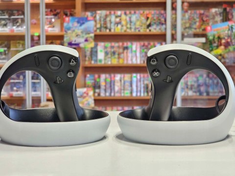 ZADBANE GOGLE SONY PLAYSTATION VR2 PS5 + KONTROLERY + ŁADOWARKA ZADBANE GOGLE SONY PLAYSTATION VR2 PS5 + KONTROLERY + ŁADOWARKA