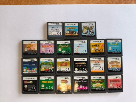 ZESTAW 21 GIER NINTENDO DS/3DS ZESTAW 21 GIER NINTENDO DS/3DS