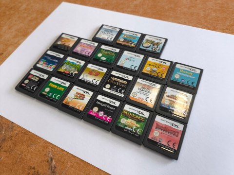 ZESTAW 21 GIER NINTENDO DS/3DS ZESTAW 21 GIER NINTENDO DS/3DS
