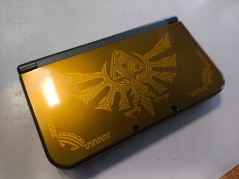 KONSOLA NEW NINTENDO 3DS XL ZELDA HYRULE EDITION KONSOLA NEW NINTENDO 3DS XL ZELDA HYRULE EDITION
