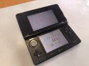 KONSOLA NINTENDO 3DS CZARNA + ETUI + USB + RYSIK