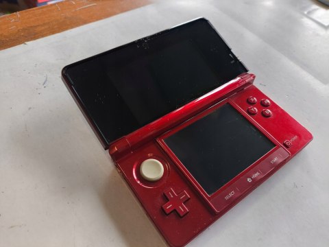 KONSOLA NINTENDO 3DS CZERWONA +RYSIK +KARTA PAMIĘCI + 2 GRY (MARIO, ANIMAL) KONSOLA NINTENDO 3DS CZERWONA +RYSIK +KARTA PAMIĘCI + 2 GRY (MARIO, ANIMAL)