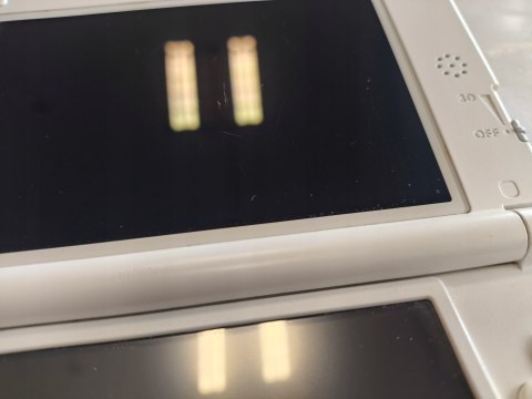 KONSOLA NINTENDO 3DS XL BIAŁA + RYSIK + ETUI + KARTA PAMIĘCI + ŁADOWARKA KONSOLA NINTENDO 3DS XL BIAŁA + RYSIK + ETUI + KARTA PAMIĘCI + ŁADOWARKA