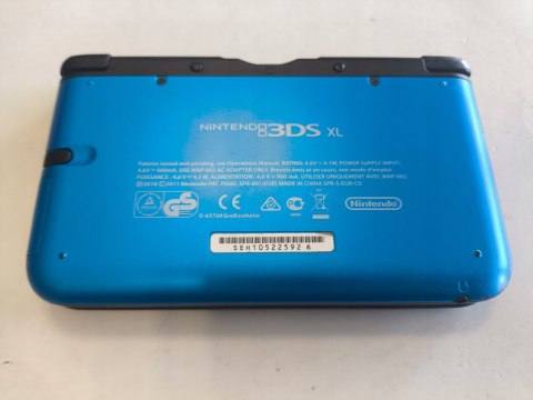 KONSOLA NINTENDO 3DS XL NIEBIESKA + ŁADOWARKA + RYSIK + KARTA PAMIĘCI KONSOLA NINTENDO 3DS XL NIEBIESKA + ŁADOWARKA + RYSIK + KARTA PAMIĘCI