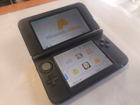 KONSOLA NINTENDO 3DS XL NIEBIESKA + ŁADOWARKA KONSOLA NINTENDO 3DS XL NIEBIESKA + ŁADOWARKA