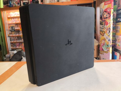 KONSOLA PLAYSTATION 4 SLIM 500GB 2016A + PAD KONSOLA PLAYSTATION 4 SLIM 500GB 2016A + PAD