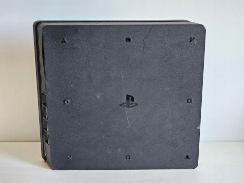 KONSOLA PS4 PLAYSTATION 4 SLIM 1TB + ORYGINALNY PAD + 3 GRY KONSOLA PS4 PLAYSTATION 4 SLIM 1TB + ORYGINALNY PAD + 3 GRY