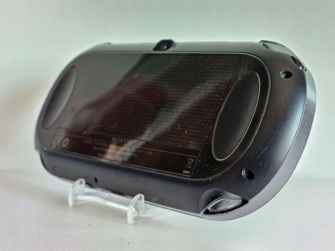 KONSOLA SONY PS VITA OLED WI-FI + KARTA 16GB + USB + ETUI KONSOLA SONY PS VITA OLED WI-FI + KARTA 16GB + USB + ETUI