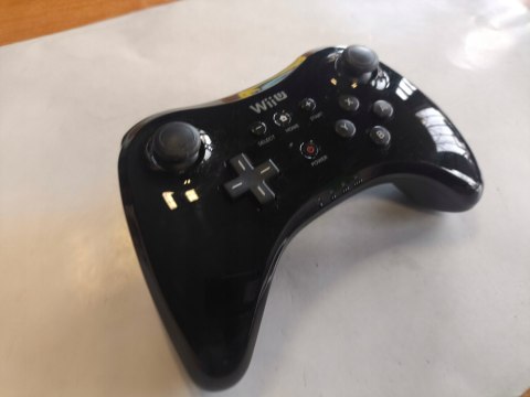 ORYGINALNY PRO CONTROLLER DO KONSOLI NINTENDO WII U ORYGINALNY PRO CONTROLLER DO KONSOLI NINTENDO WII U