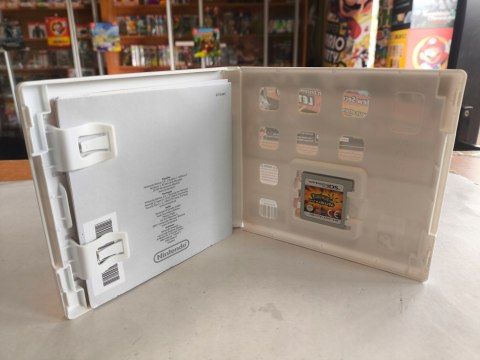 POKEMON ULTRA SUN + STEELBOOK [3DS]