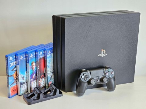 ZESTAW KONSOLA SONY PLAYSTATION 4 PRO 1TB 7216B + PAD + 5 GIER PS4 ZESTAW KONSOLA SONY PLAYSTATION 4 PRO 1TB 7216B + PAD + 5 GIER PS4