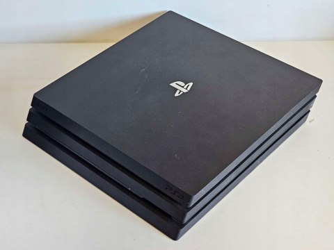 ZESTAW KONSOLA SONY PLAYSTATION 4 PRO 1TB + PAD + 10 GIER PS4 ZESTAW KONSOLA SONY PLAYSTATION 4 PRO 1TB + PAD + 10 GIER PS4
