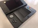 BARDZO ŁADNA KONSOLA NEW NINTENDO 3DS CZARNA + RYSIK + USB + PUDEŁKO