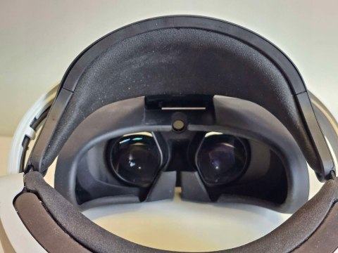 GOGLE SONY PLAYSTATION VR V2 PS4 + KAMERA V2 + 2x MOVE + 3 GRY GOGLE SONY PLAYSTATION VR V2 PS4 + KAMERA V2 + 2x MOVE + 3 GRY