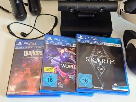 GOGLE SONY PS4 PLAYSTATION VR V2 + KAMERA V2 + 2x MOVE + 3 GRY + WALIZKA GOGLE SONY PS4 PLAYSTATION VR V2 + KAMERA V2 + 2x MOVE + 3 GRY + WALIZKA