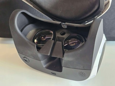 GOGLE SONY PS4 PLAYSTATION VR V2 + KAMERA V2 + 2x MOVE + 3 GRY + WALIZKA GOGLE SONY PS4 PLAYSTATION VR V2 + KAMERA V2 + 2x MOVE + 3 GRY + WALIZKA