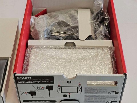 IDEALNA KONSOLA NINTENDO SWITCH OLED 64GB BIAŁA IDEALNA KONSOLA NINTENDO SWITCH OLED 64GB BIAŁA