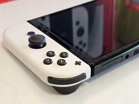 IDEALNA KONSOLA NINTENDO SWITCH OLED 64GB BIAŁA IDEALNA KONSOLA NINTENDO SWITCH OLED 64GB BIAŁA