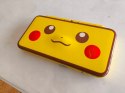 KONSOLA NEW NINTENDO 2DS XL EDYCJA PIKACHU + PUDEŁKO + RYSIK + ŁADOWARKA