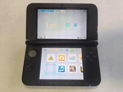 KONSOLA NINTENDO 3DS XL NIEBIESKA + RYSIK + ETUI + USB KONSOLA NINTENDO 3DS XL NIEBIESKA + RYSIK + ETUI + USB