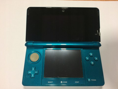 KONSOLA NINTENDO 3DS NIEBIESKA + ŁADOWARKA + RYSIK