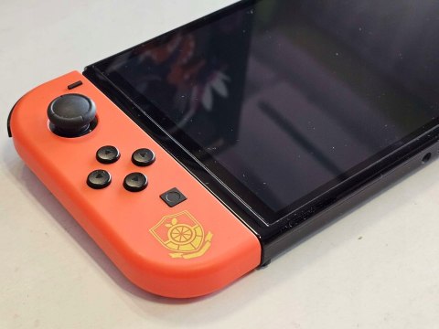 KONSOLA NINTENDO SWITCH OLED POKEMON SCARLET & VIOLET EDITION KONSOLA NINTENDO SWITCH OLED POKEMON SCARLET & VIOLET EDITION