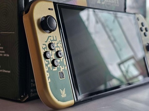 KONSOLA NINTENDO SWITCH OLED ZELDA TEARS OF THE KINGDOM LIMITED EDITION KONSOLA NINTENDO SWITCH OLED ZELDA TEARS OF THE KINGDOM LIMITED EDITION
