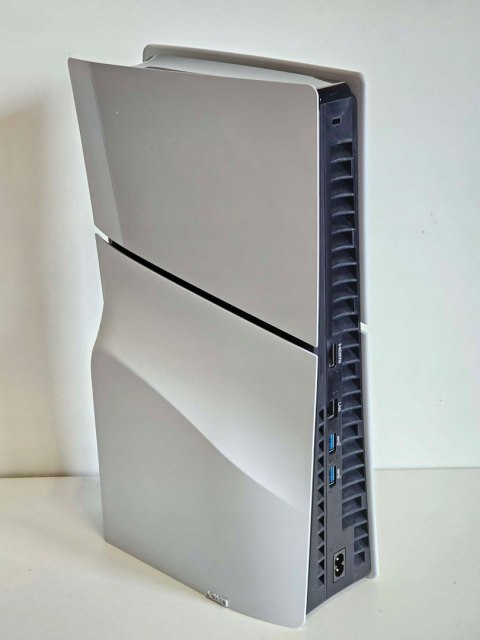 KONSOLA PS5 PLAYSTATION 5 SLIM 1TB Z NAPĘDEM BLU-RAY + PAD + 3 GRY