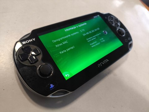 KONSOLA SONY PS VITA OLED WI-FI + KARTA 16GB + PUDEŁKO + ŁADOWARKA KONSOLA SONY PS VITA OLED WI-FI + KARTA 16GB + PUDEŁKO + ŁADOWARKA