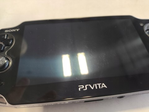 KONSOLA SONY PS VITA OLED WI-FI + KARTA 16GB + PUDEŁKO + ŁADOWARKA KONSOLA SONY PS VITA OLED WI-FI + KARTA 16GB + PUDEŁKO + ŁADOWARKA