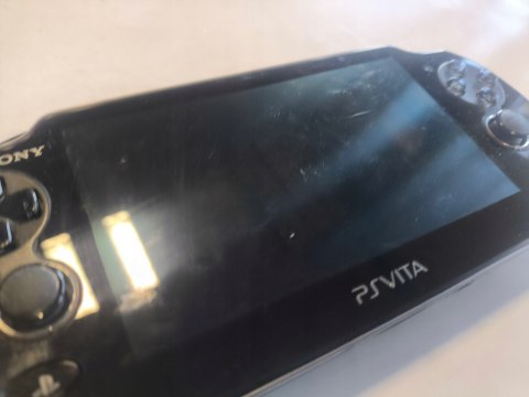 KONSOLA SONY PS VITA OLED WI-FI + KARTA 8GB + GRA + USB + ETUI KONSOLA SONY PS VITA OLED WI-FI + KARTA 8GB + GRA + USB + ETUI