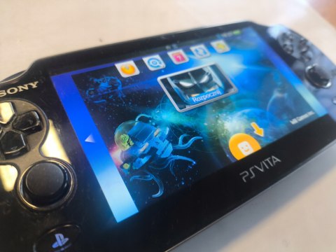 KONSOLA SONY PS VITA OLED WI-FI + KARTA 8GB + GRA + USB + ETUI KONSOLA SONY PS VITA OLED WI-FI + KARTA 8GB + GRA + USB + ETUI